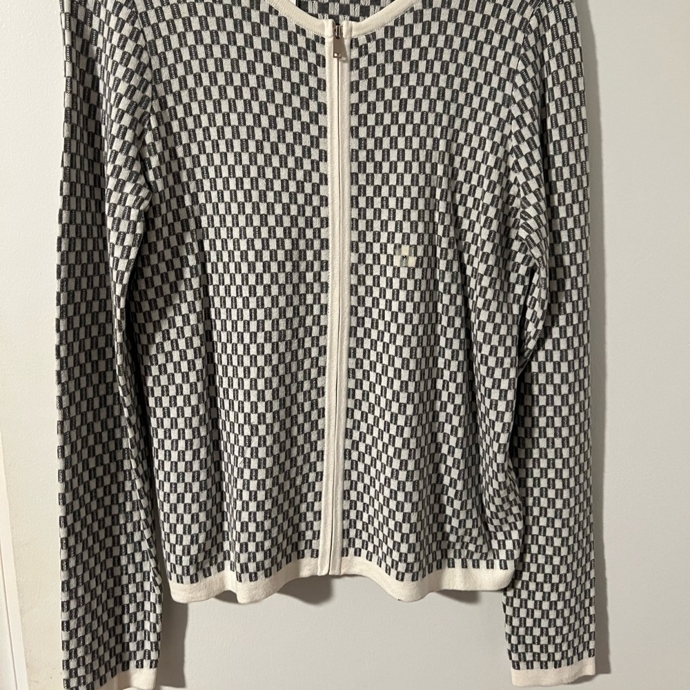 Ann Taylor checkered sweater. White/gray.  Medium.